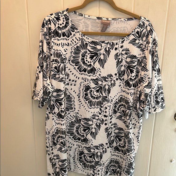Chico's Tops - Chicos Black/White Shirt -Size 3